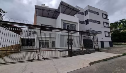 Casa para locação no Bom Pastor