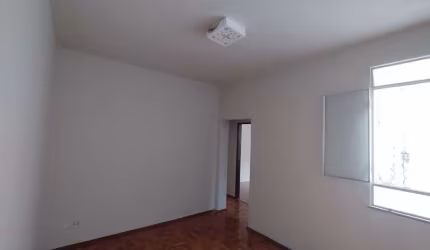 Locação - Apartamento amplo de 02 quartos na Rua Floriano Peixoto no Centro de Juiz de Fora
