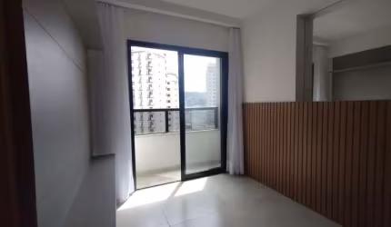 Locação - 02 quartos com varanda na Avenida Itamar Franco