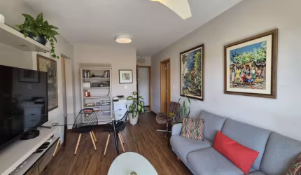 Apartamento de 01 quarto com varanda, garagem e elevador no Alto dos Passos