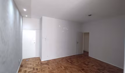 Locação - Apartamento 03 quartos com suíte na Rua Mister Moore