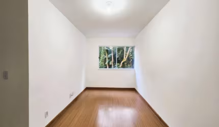 Apartamento de 02 quartos, elevador, vaga e lazer em São Pedro