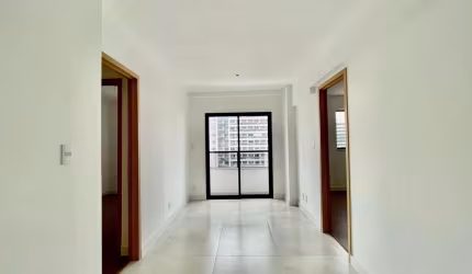 Apartamento de 02 suítes com vaga de garagem e lazer no Centro
