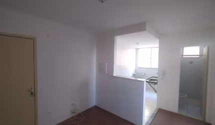 Locação - Apartamento 02 quartos com 1 vaga de garagem no bairro Borboleta
