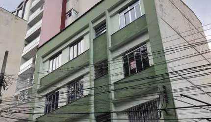 Apartamento de 02 quartos para locação no Centro