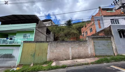 Terreno no Democrata