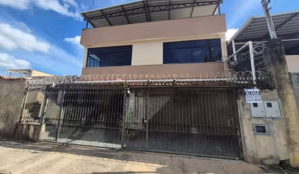 Casa Estilo Sobrado – Térreo!