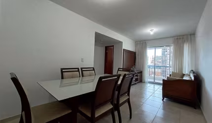 Apartamento de 02 quartos no Centro
