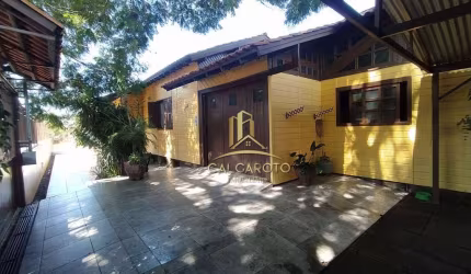 Casa com 3 dormitórios à venda, 172 m² por R$ 385.000,00 - Formosa - Alvorada/RS