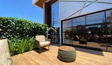APARTAMENTO COM 1 SUÍTE + 1 DEMI-SUÍTE NO SAGUAÇU