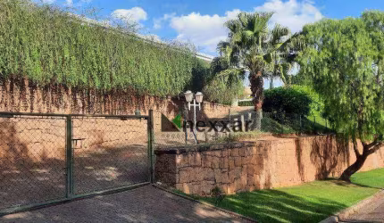 Casa em condomínio