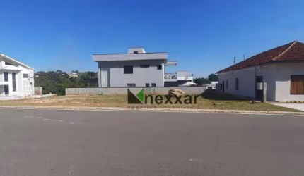 Terreno plano em condomínio alto padrão