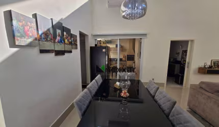 Casa com 3 dormitórios à venda, 206 m² por R$ 2.000.000 - Condomínio Reserva dos Vinhedos - Louveira/SP