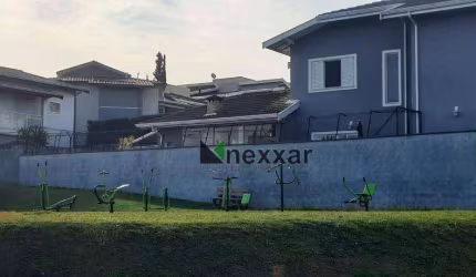 Tereeno em condomínio.