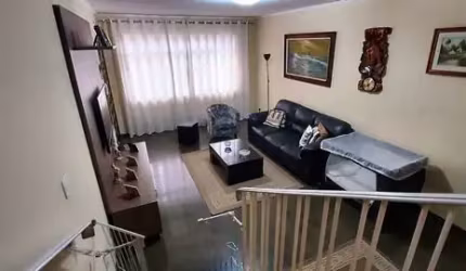 SOBRADO À 3 MIN DA AV. ENGENHEIRO CAETANO ALVARES