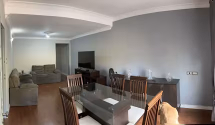 CASA 2 ANDARES COM EDICULA