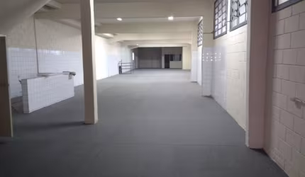 GALPÃO 800 mts