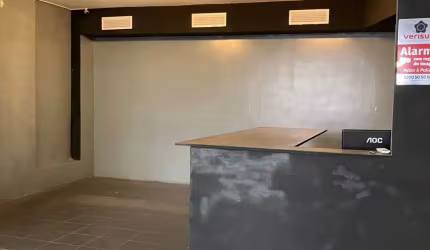 SALA COMERCIAL MODERNIZADA