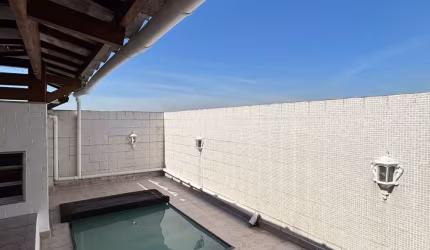 COBERTURA COM PISCINA EM SANTANA!