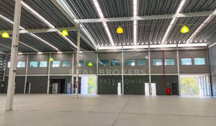 Galpão para locação em próximo à Rodovia Castello Branco