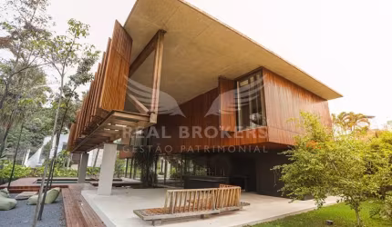 Casa à venda, projeto único, no coração de Alphaville