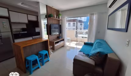 APARTAMENTO COM 2 QUARTOS A VENDA NA PRAIA DE BOMBAS