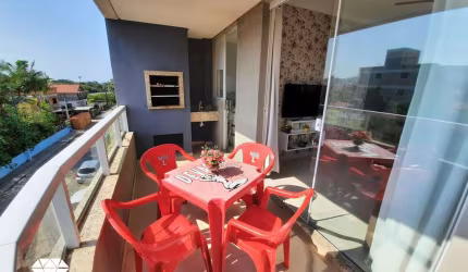 Apartamento a venda com 2 quartos e vista para rua