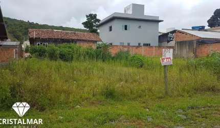 Lote 260 m².. a 2 km da Praia de Bombas..