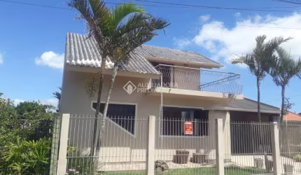 Casa com 3 quartos à venda na Rua Do Farol, 808, Atlântida Sul (Distrito), Osório, 156 m2 por R$ 470.000