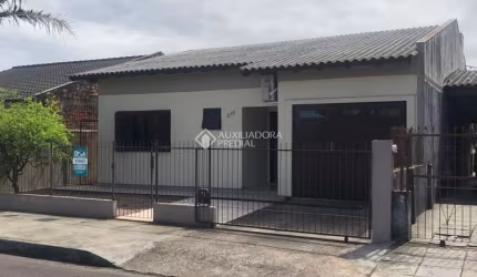 Casa com 2 quartos à venda na Pinheiro Machado, 249, Glória, Osório, 45 m2 por R$ 700.000