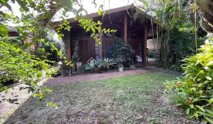 Casa em condomínio fechado com 3 quartos à venda na Da Lagoa, 1679, Farroupilha, Osório, 156 m2 por R$ 900.000