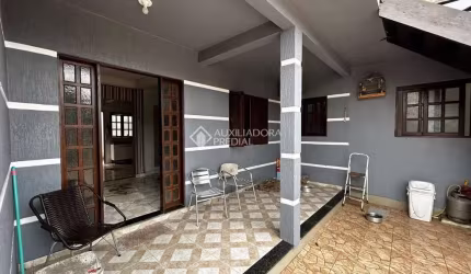Casa com 3 quartos à venda na Eliseu Mesquita Cardoso, 684, Medianeira, Osório, 161 m2 por R$ 390.000