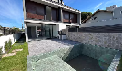Casa com 3 quartos à venda na Rua Professor Renato Barbosa, 10000, Jurerê, Florianópolis, 263 m2 por R$ 3.288.888