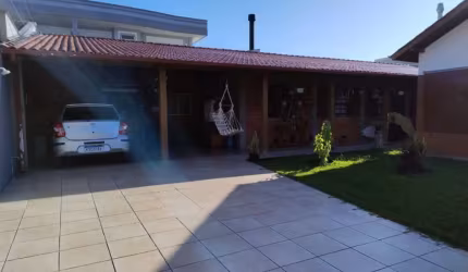 Casa com 4 quartos à venda na Rua Franklin Cascaes, 282, Ponta das Canas, Florianópolis, 250 m2 por R$ 1.200.000