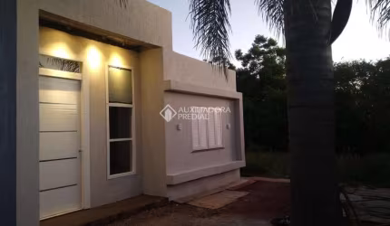 Casa com 2 quartos à venda na Otto Bade, 15, Integração, Passo Fundo, 73 m2 por R$ 550.000