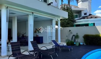 Casa com 6 quartos à venda na Rua dos Camuris, 114, Jurerê Internacional, Florianópolis, 650 m2 por R$ 8.500.000