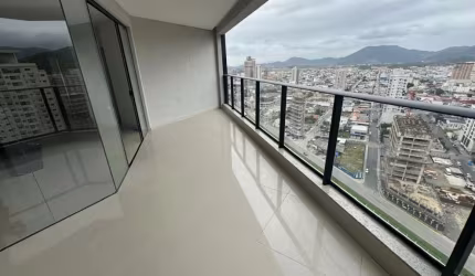 Apartamento com 3 quartos à venda na Rua 214, 214, Meia Praia, Itapema, 138 m2 por R$ 1.990.000