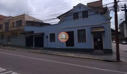 RESIDÊNCIA BAIRRO SÃO FRANCISCO  -   137 M²  - 4 QUARTOS – 2 SALAS- COZINHA – ÁREA DE SERVIÇOS-BWC SOCIAL - 1 VAGA DE GARAGEM.  - PAULAGOMES195