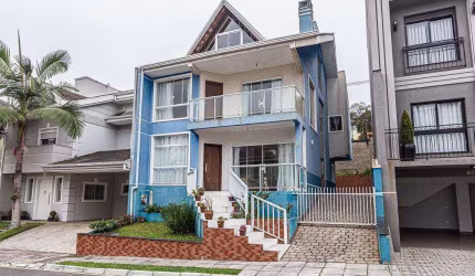 Casa 3 quartos em condomínio no Santa Cândida