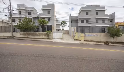 Sobrado novo em condominio fechado no Hauer