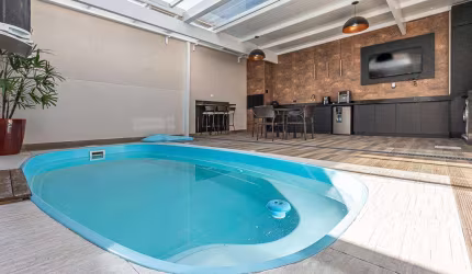 Sobrado Campo Comprido 3 quartos com piscina coberta e aquecida