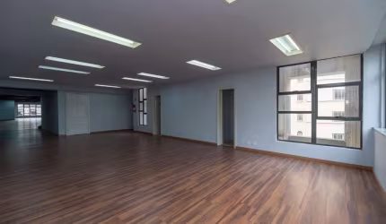 Prédio comercial Praça Osório