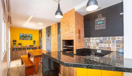 Casa em Condomínio no Bairro Portão