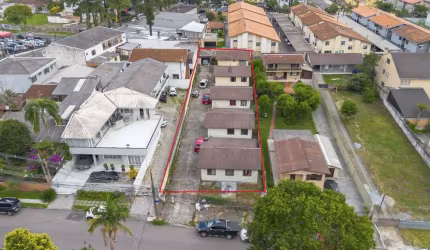 Terreno no Ecoville, com projeto para prédio em andamento.