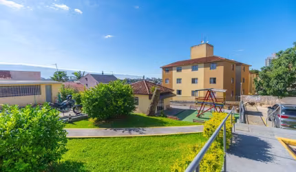 Apartamento de 2 quartos no bairro Campo Comprido