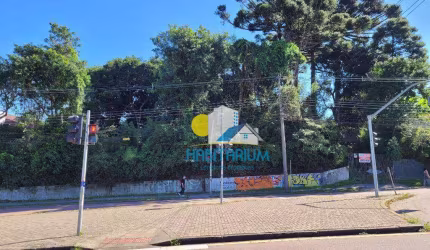 Uma chácara urbana, Terreno ZR3 com 4.800 m² Av. Paraná - Santa Cândida