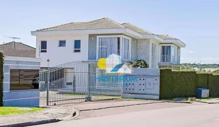 Casa em condominio 4 suítes, 2 vagas em Santa Felicidade