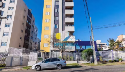 Apto 3 dorm 1 suíte, 2 vagas no Cabral. 122,64 m² de área útil