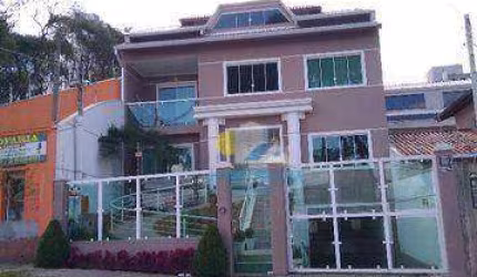 Sobrado quadriplex no Água Verde 06 quartos c/suite 06 vagas