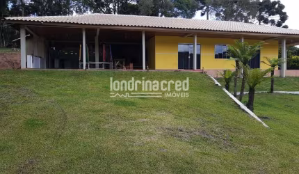 Chácara à venda 4 Quartos, 2 Suites, 4 Vagas, 300M², Zona Rural, Mandirituba - PR